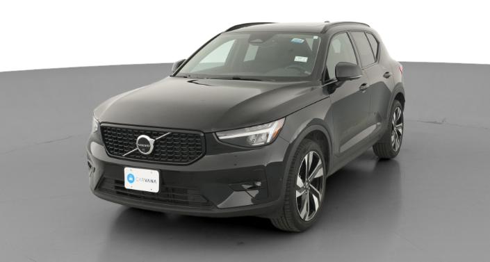 Thumbnail: 2025 Volvo XC40 - 1