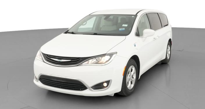 Thumbnail: 2018 Chrysler Pacifica - 1