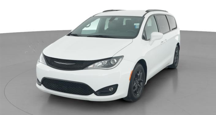 Thumbnail: 2019 Chrysler Pacifica - 1