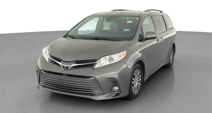 Thumbnail: 2018 Toyota Sienna - 1
