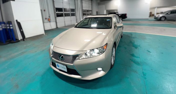 Thumbnail: 2015 Lexus ES - 1