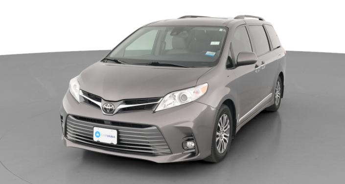 Thumbnail: 2019 Toyota Sienna - 1