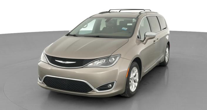 Thumbnail: 2017 Chrysler Pacifica - 1