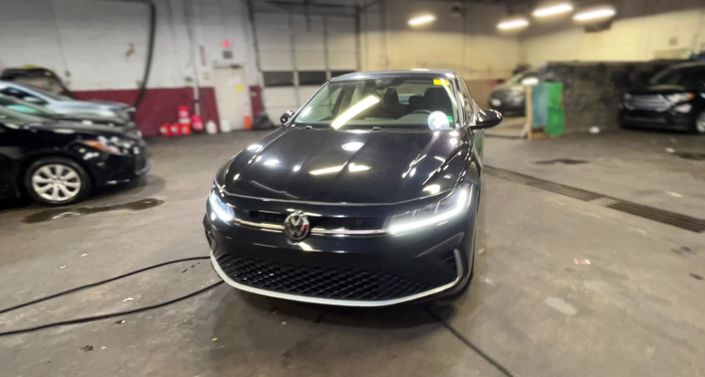 Thumbnail: 2025 Volkswagen Jetta - 1