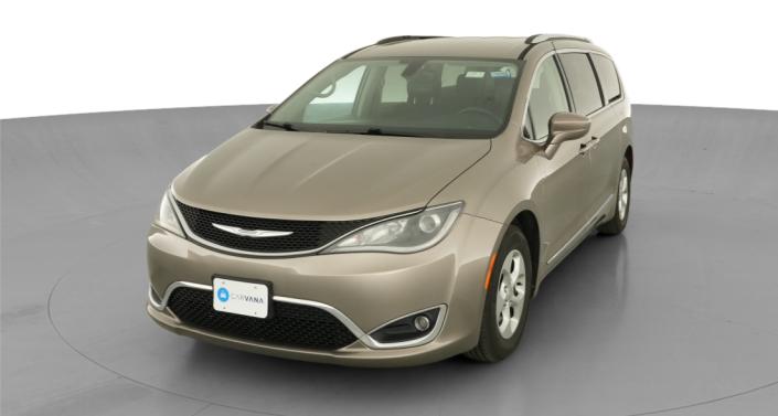 Thumbnail: 2017 Chrysler Pacifica - 1