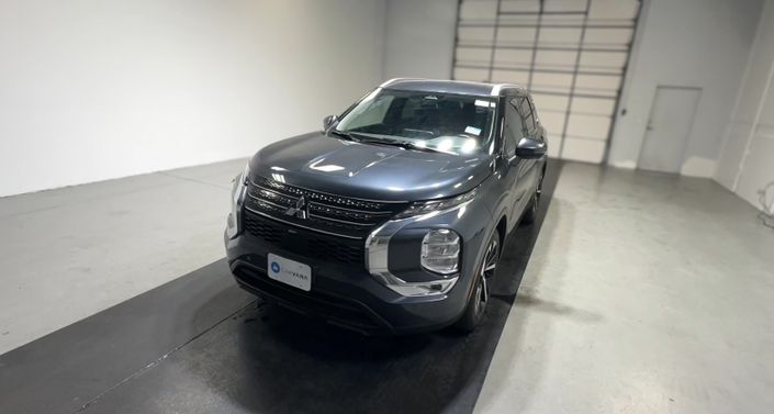 Thumbnail: 2024 Mitsubishi Outlander - 1