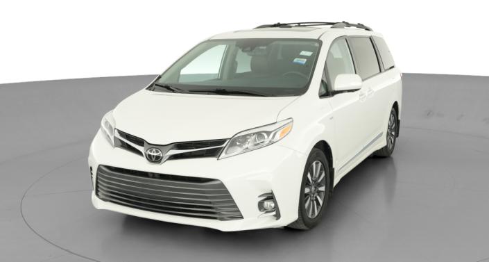 Thumbnail: 2019 Toyota Sienna - 1
