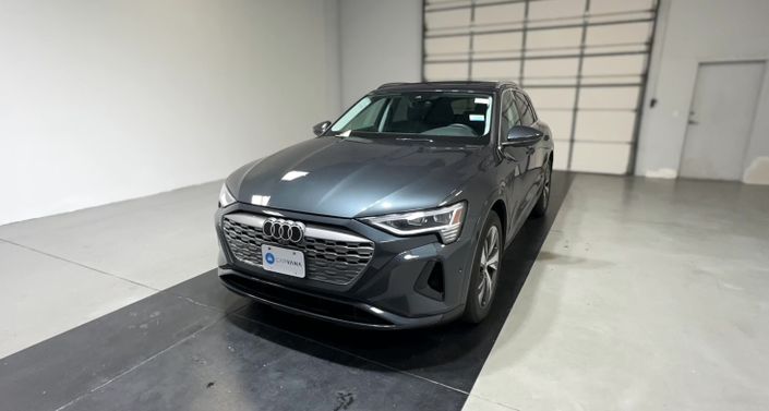 Thumbnail: 2024 Audi Q8 e-tron - 1