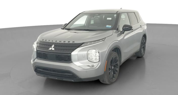 Thumbnail: 2022 Mitsubishi Outlander - 1