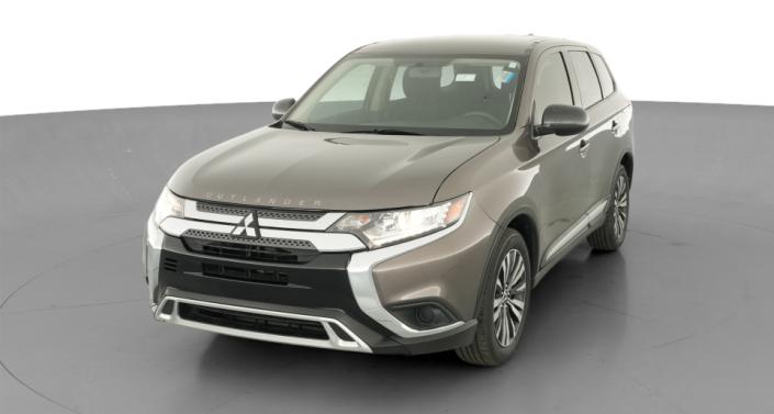 Thumbnail: 2020 Mitsubishi Outlander - 1