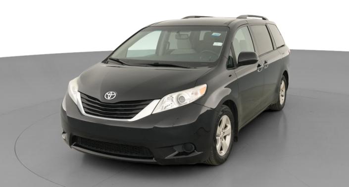 Thumbnail: 2017 Toyota Sienna - 1
