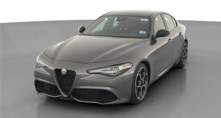 Thumbnail: 2022 Alfa Romeo Giulia - 1