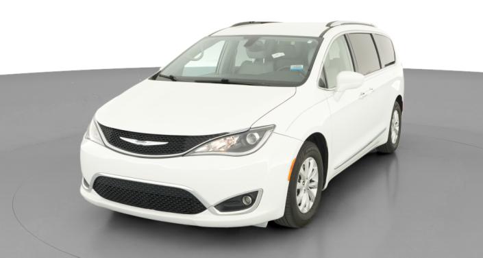 Thumbnail: 2018 Chrysler Pacifica - 1