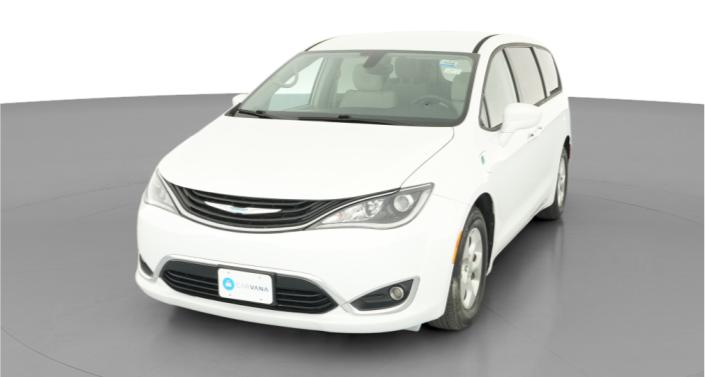 Thumbnail: 2018 Chrysler Pacifica - 1