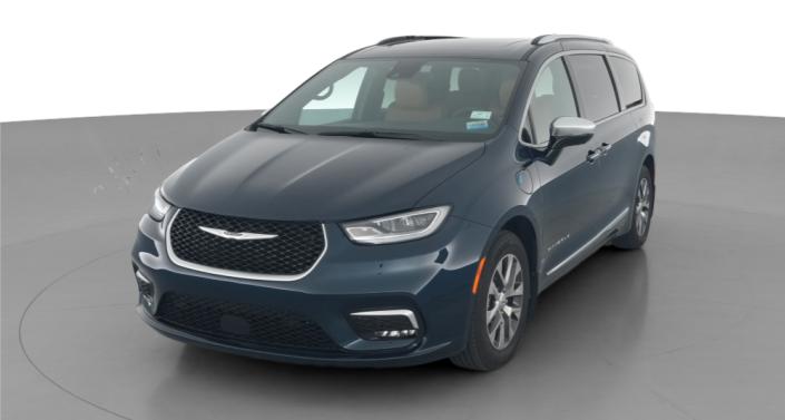 Thumbnail: 2023 Chrysler Pacifica - 1