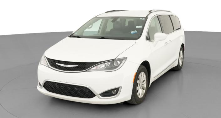 Thumbnail: 2018 Chrysler Pacifica - 1