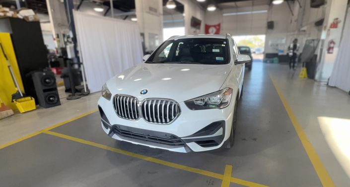 Thumbnail: 2020 BMW X1 - 1