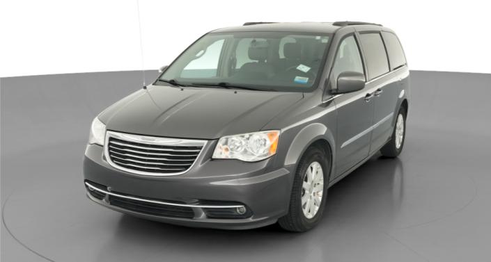 Thumbnail: 2016 Chrysler Town & Country - 1