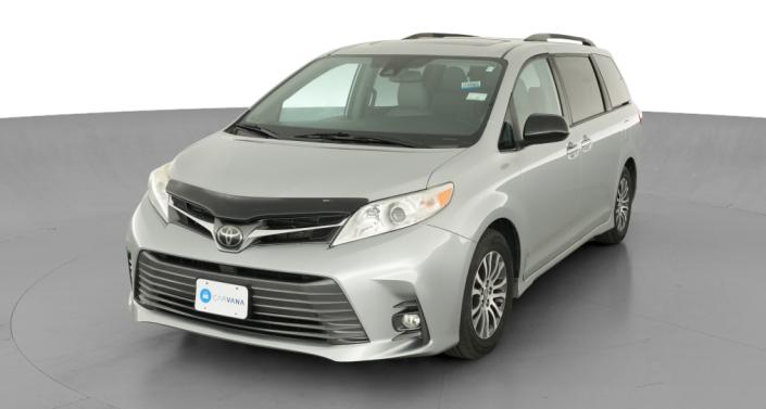 Thumbnail: 2019 Toyota Sienna - 1
