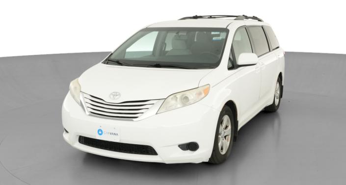 Thumbnail: 2015 Toyota Sienna - 1