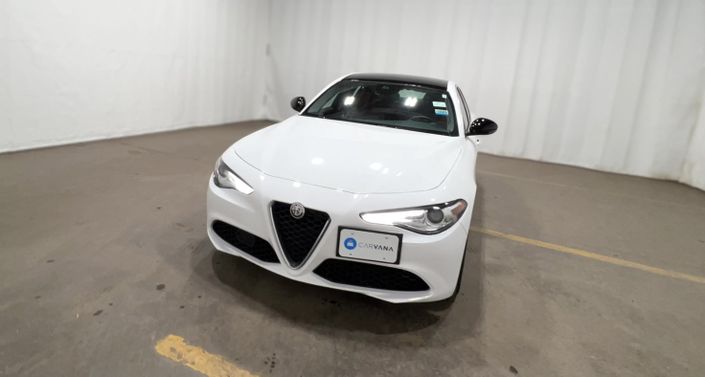 Thumbnail: 2021 Alfa Romeo Giulia - 1