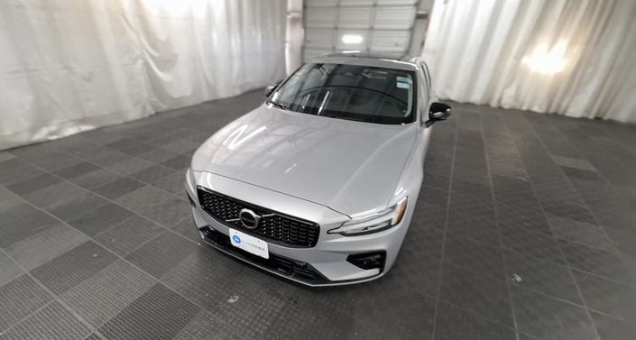 Thumbnail: 2024 Volvo S60 - 1