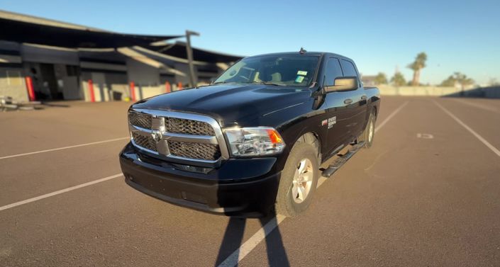 Thumbnail: 2020 RAM 1500 Classic - 1