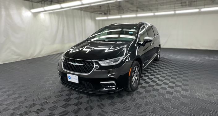 Thumbnail: 2021 Chrysler Pacifica - 1