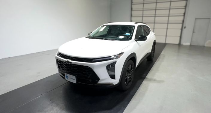 Thumbnail: 2025 Chevrolet Trax - 1