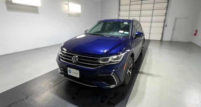Thumbnail: 2023 Volkswagen Tiguan - 1