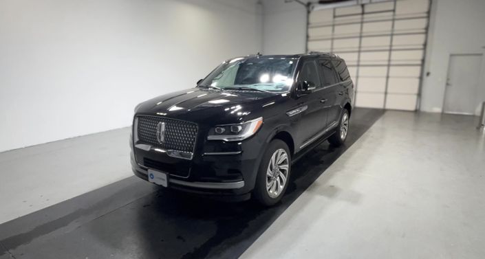 Thumbnail: 2024 Lincoln Navigator - 1