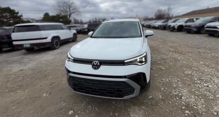 Thumbnail: 2025 Volkswagen Taos - 1