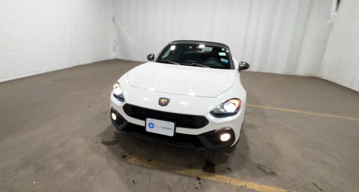 Thumbnail: 2017 Fiat 124 Spider - 1