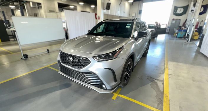 Thumbnail: 2022 Toyota Highlander - 1