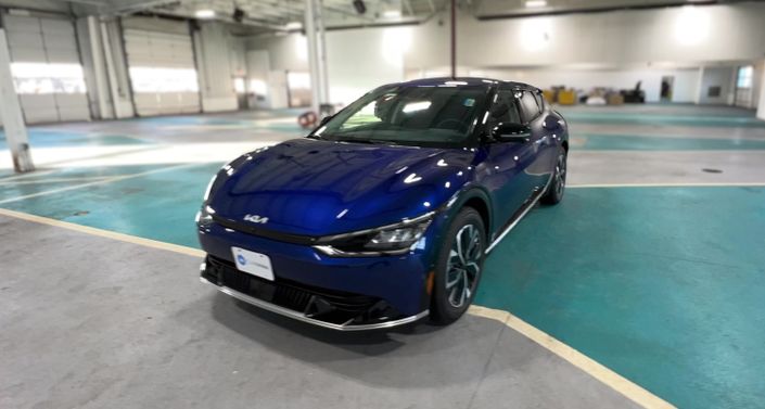 Thumbnail: 2022 Kia EV6 - 1