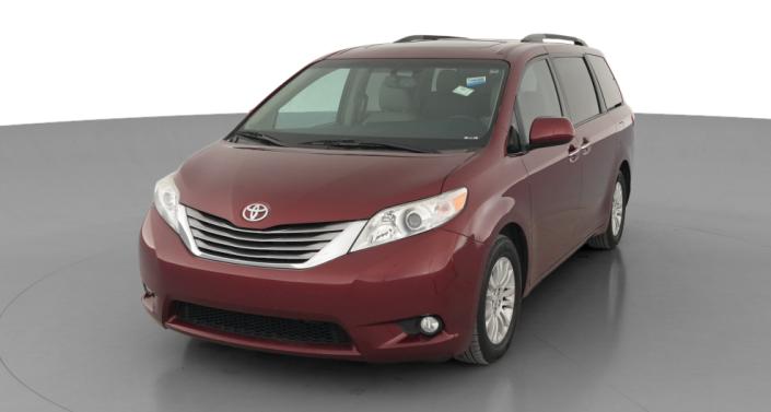Thumbnail: 2017 Toyota Sienna - 1