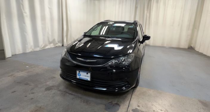 Thumbnail: 2020 Chrysler Voyager - 1