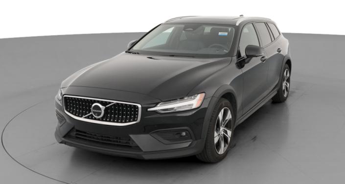 Thumbnail: 2025 Volvo V60 - 1
