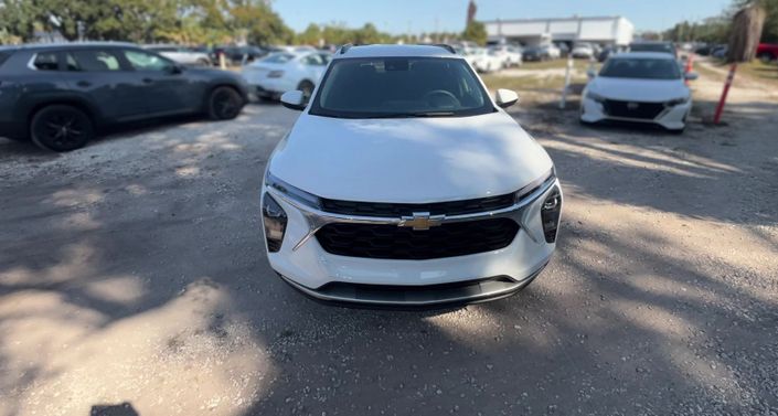 Thumbnail: 2025 Chevrolet Trax - 1