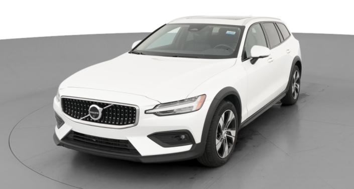 Thumbnail: 2025 Volvo V60 - 1