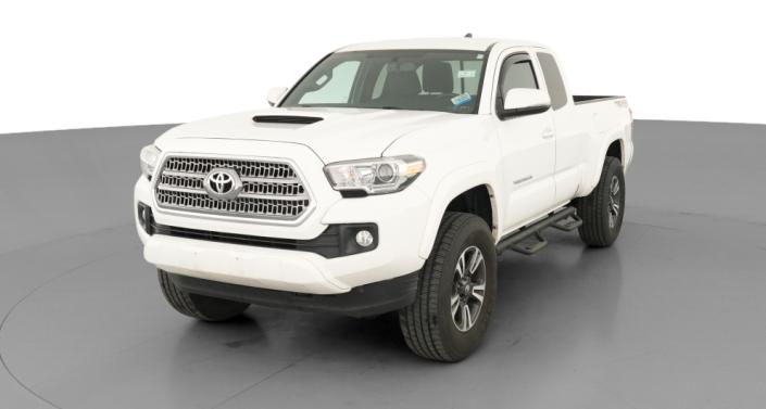 Thumbnail: 2016 Toyota Tacoma - 1