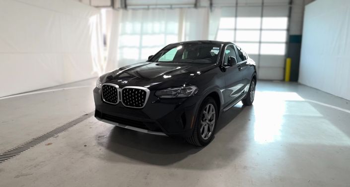 Thumbnail: 2025 BMW X4 - 1