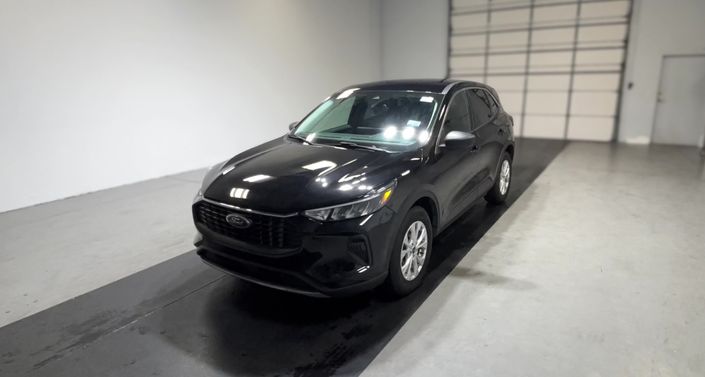 Thumbnail: 2023 Ford Escape - 1