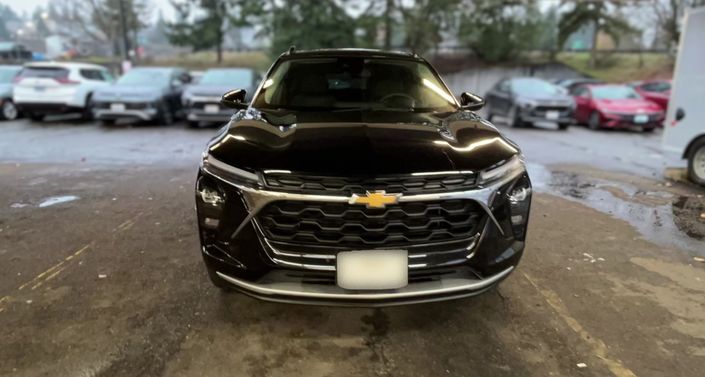 Thumbnail: 2025 Chevrolet Trax - 1