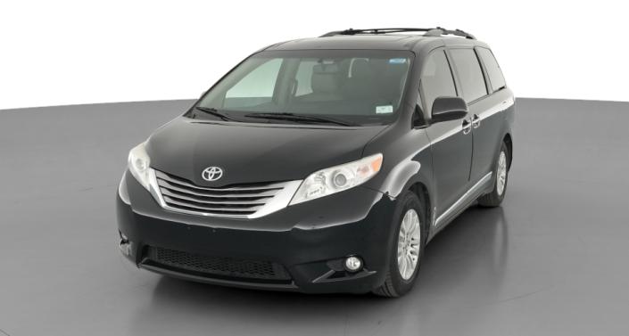 Thumbnail: 2017 Toyota Sienna - 1