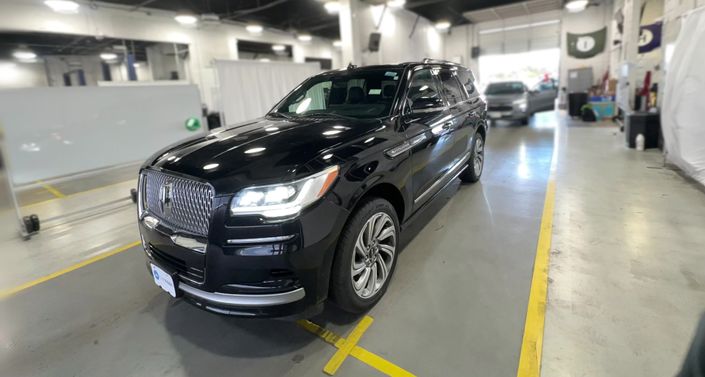 Thumbnail: 2024 Lincoln Navigator - 1