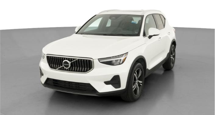 Thumbnail: 2025 Volvo XC40 - 1
