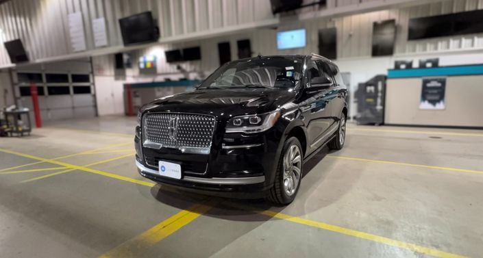 Thumbnail: 2024 Lincoln Navigator - 1
