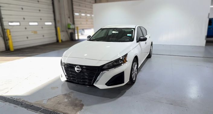 Thumbnail: 2025 Nissan Altima - 1