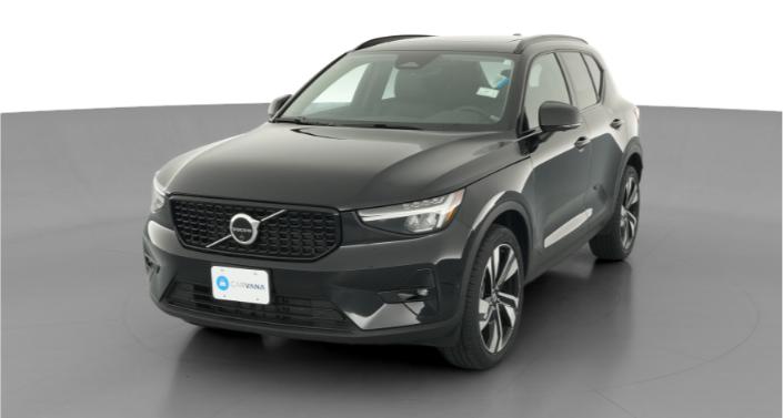 Thumbnail: 2025 Volvo XC40 - 1